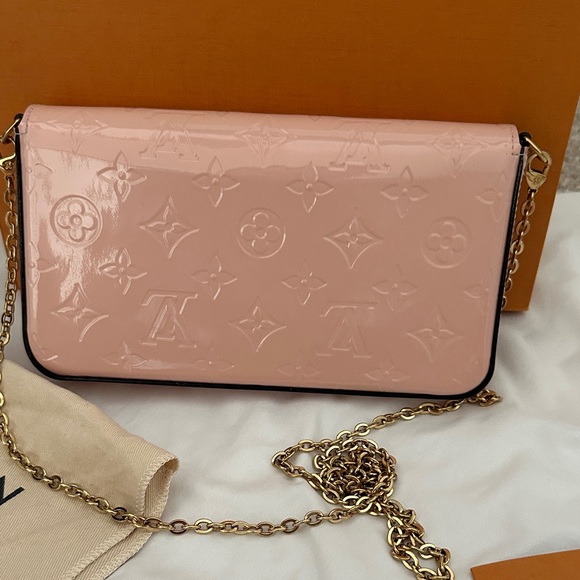 Louis Vuitton Light Pink Crossbody Bag - Picture 4 of 7